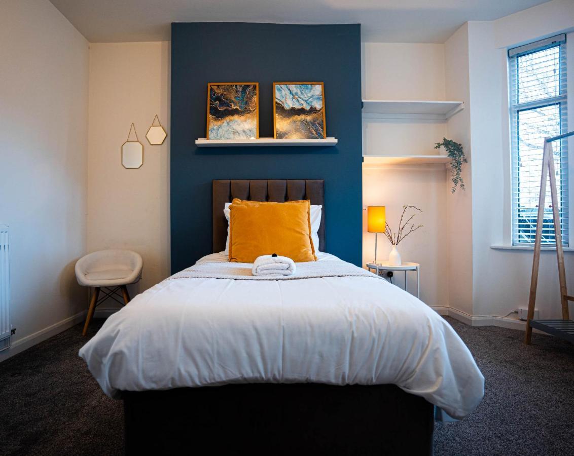 Comfortable House In Nuneaton Sleeps5 Free Parking Good Amenites Exterior photo